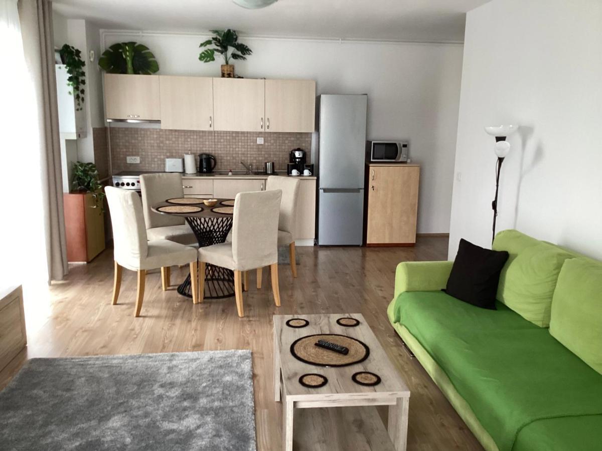Relaxing Bucharest Airport Residences & Therme-Self Check-In Otopeni Exterior foto